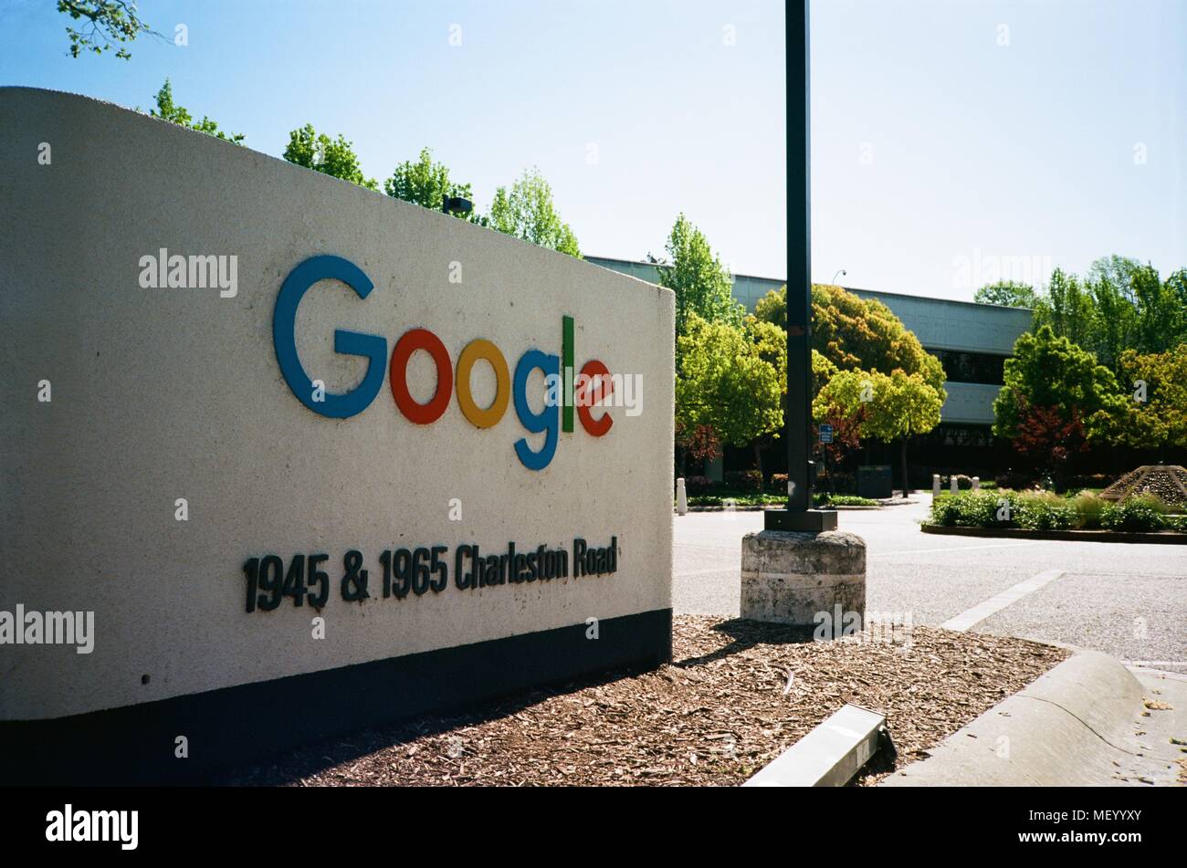 Google headquarters googleplex hires stock photography and images Alamy
