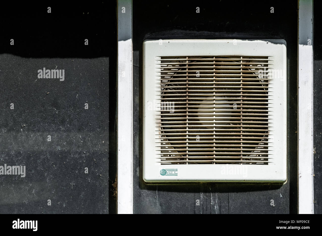 Extractor fan hires stock photography and images Alamy