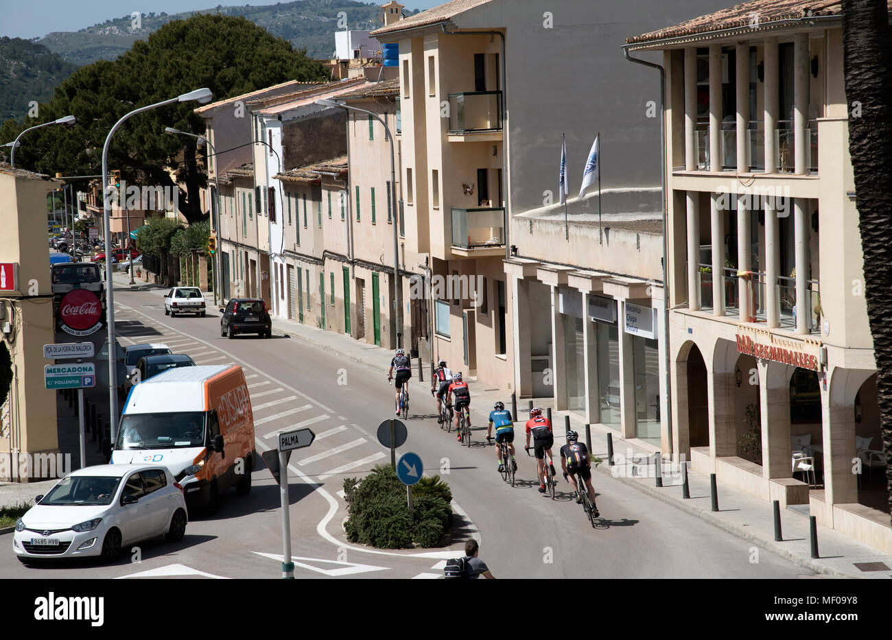 Alcudia street hi-res stock photography and images - Alamy