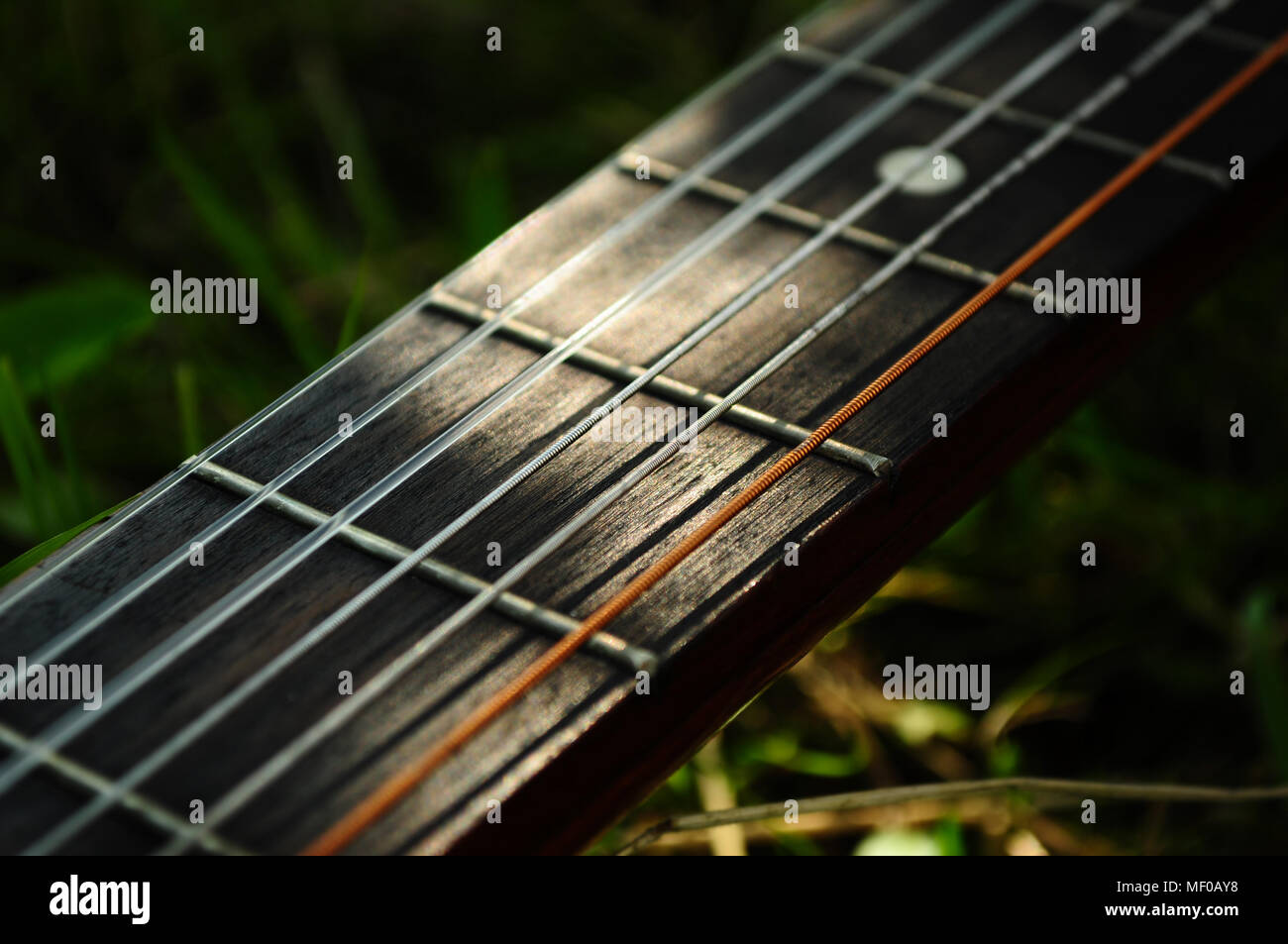 Guitar strings vibrating hires stock photography and images Alamy