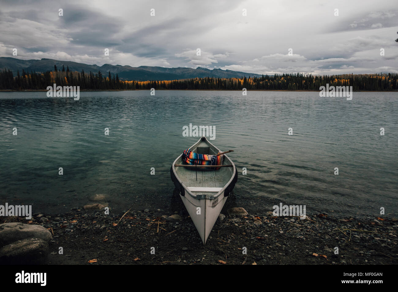 Canada, British Columbia, Boya Lake, Boya Lake Provincial Park, kanu Stock Photo