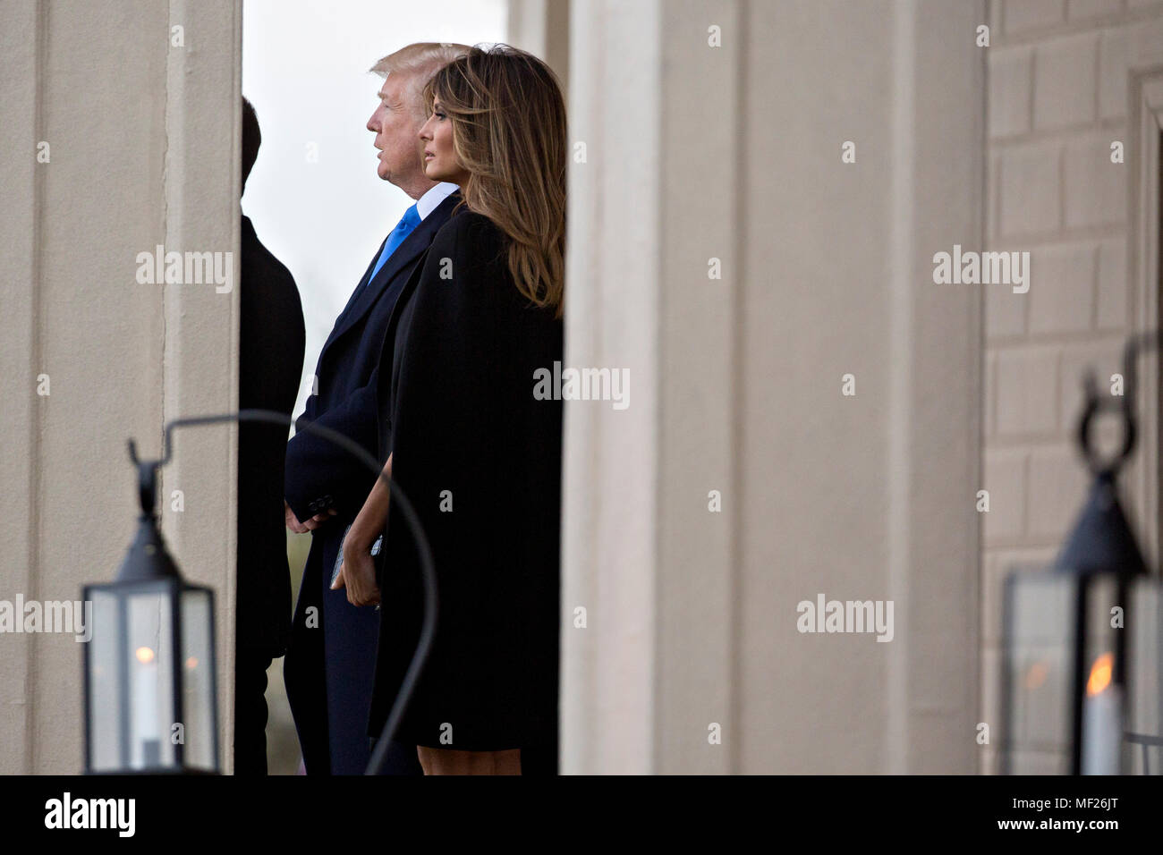 U.S. First Lady Melania Trump, right, and U.S. President Donald Trump tour outside the Mansion at the Mount Vernon estate of first U.S. President George Washington in Mount Vernon, Virginia, U.S., on Monday, April 23, 2018. As Macron arrives for the first state visit of Trump's presidency, the U.S. leader is threatening to upend the global trading system with tariffs on China, maybe Europe too. Credit: Andrew Harrer / Pool via CNP  - NO WIRE SERVICE - Photo: Andrew Harrer/Consolidated News Photos/Andrew Harrer - Pool via CNP Stock Photo