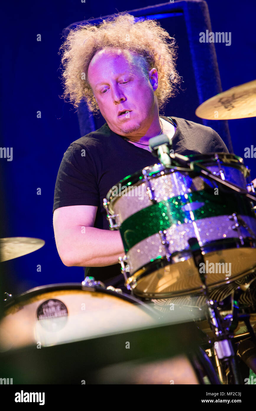 Charlie harper hires stock photography and images Alamy