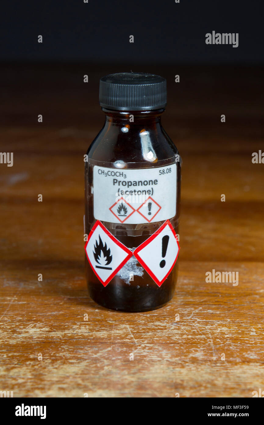 A bottle of propanone (acetone) as used in a UK secondary/High school Stock  Photo - Alamy