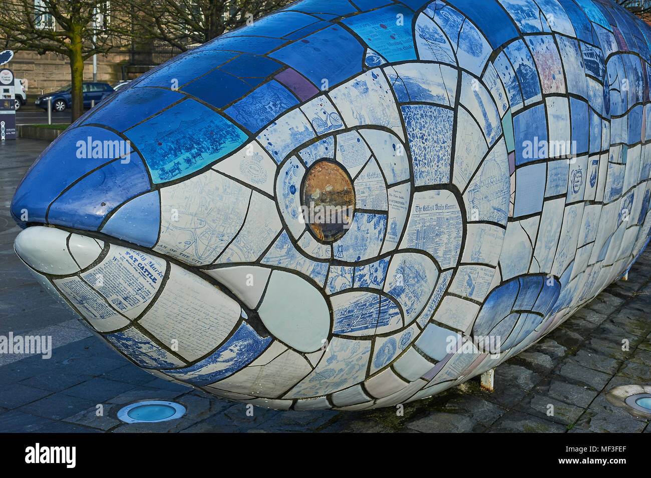 The Big Fish, The Salmon of Knowledge, on Donegall Quay on the banks of the River Lagan in Belfast was designed by John Kindness Stock Photo