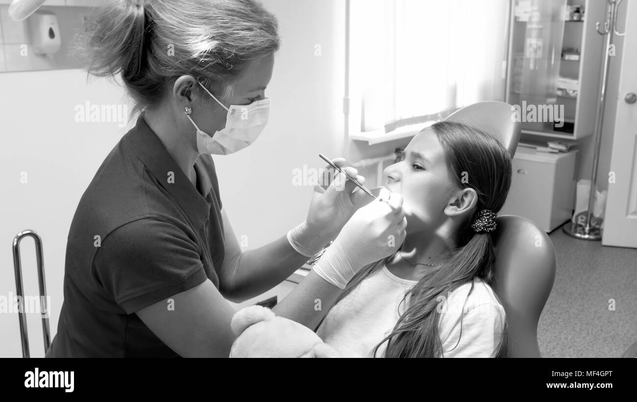 Dental assistant Black and White Stock Photos & Images Alamy