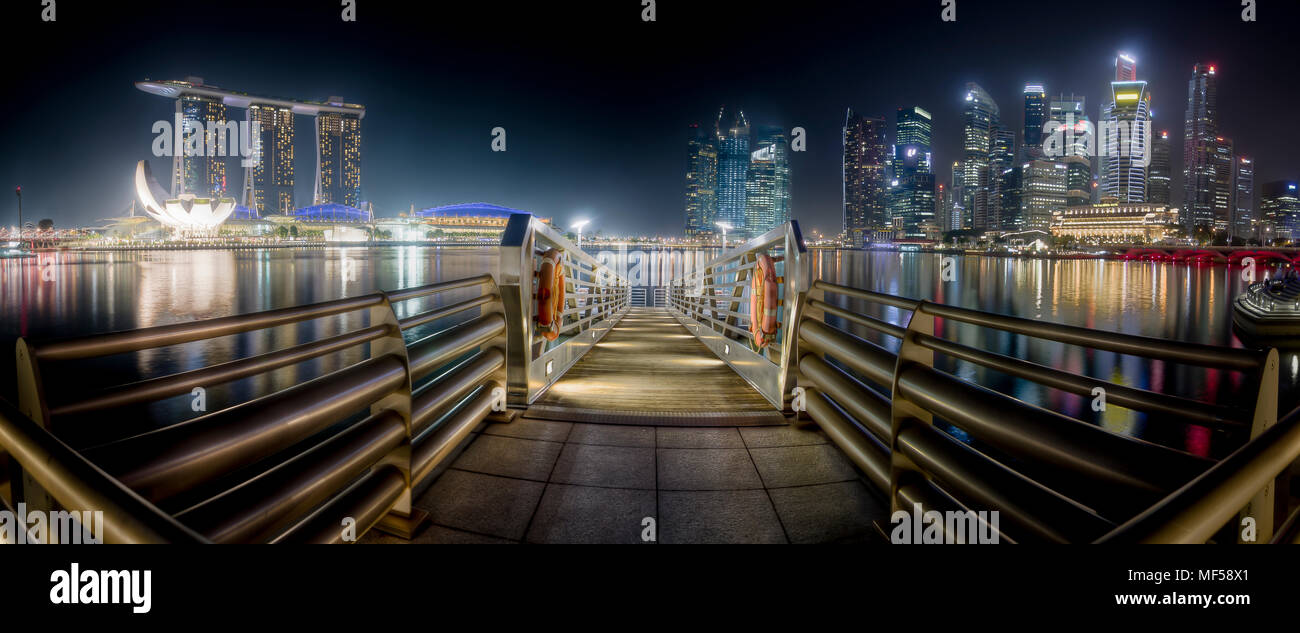 Singapur, skyline at night, mooring area Stock Photo