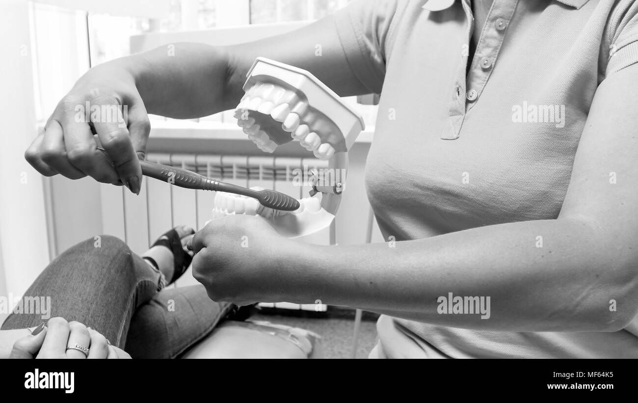 Calculus (dental) teeth Black and White Stock Photos & Images Alamy