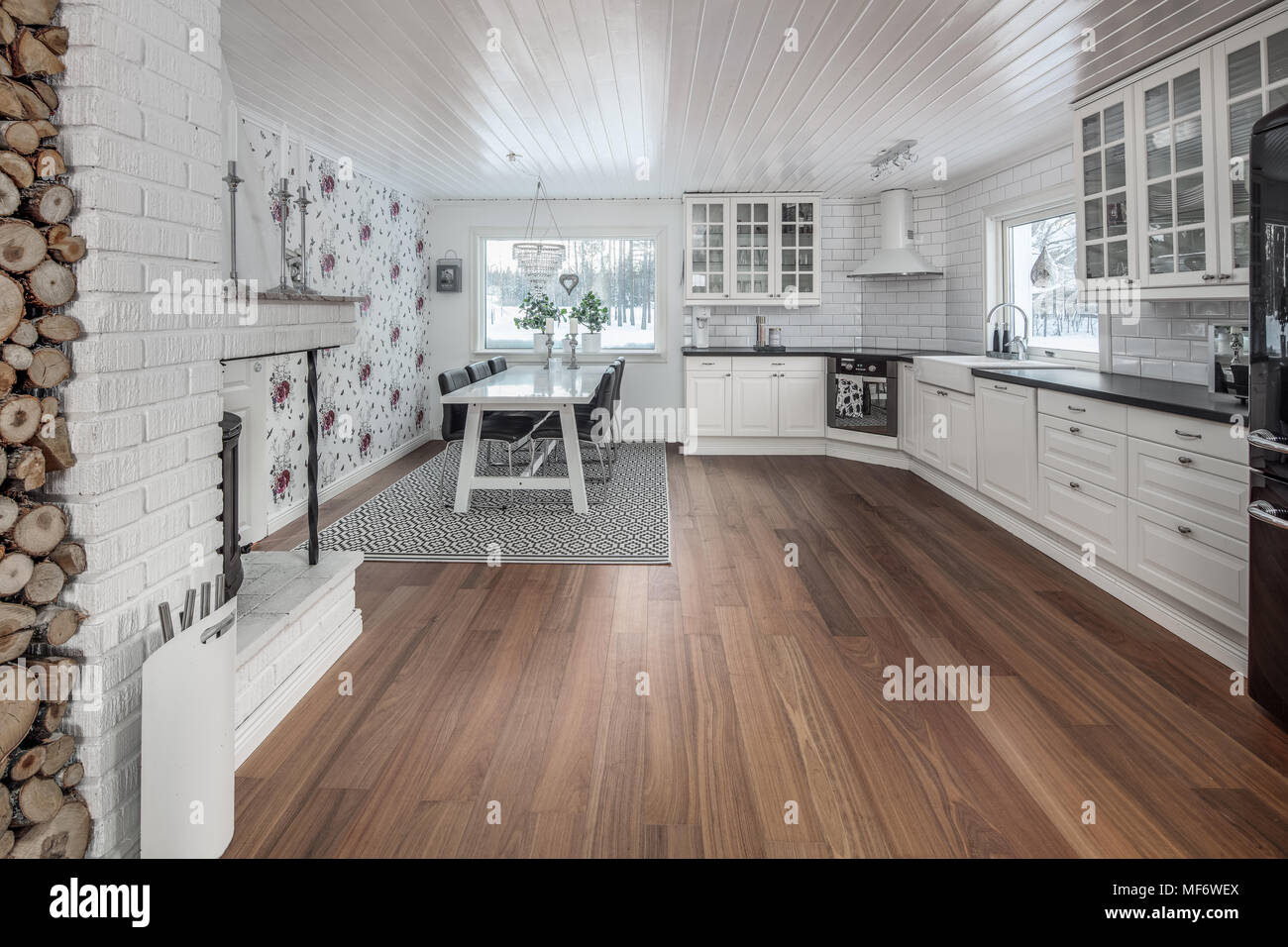Contemporary rustic white kitchen Stock Photo - Alamy