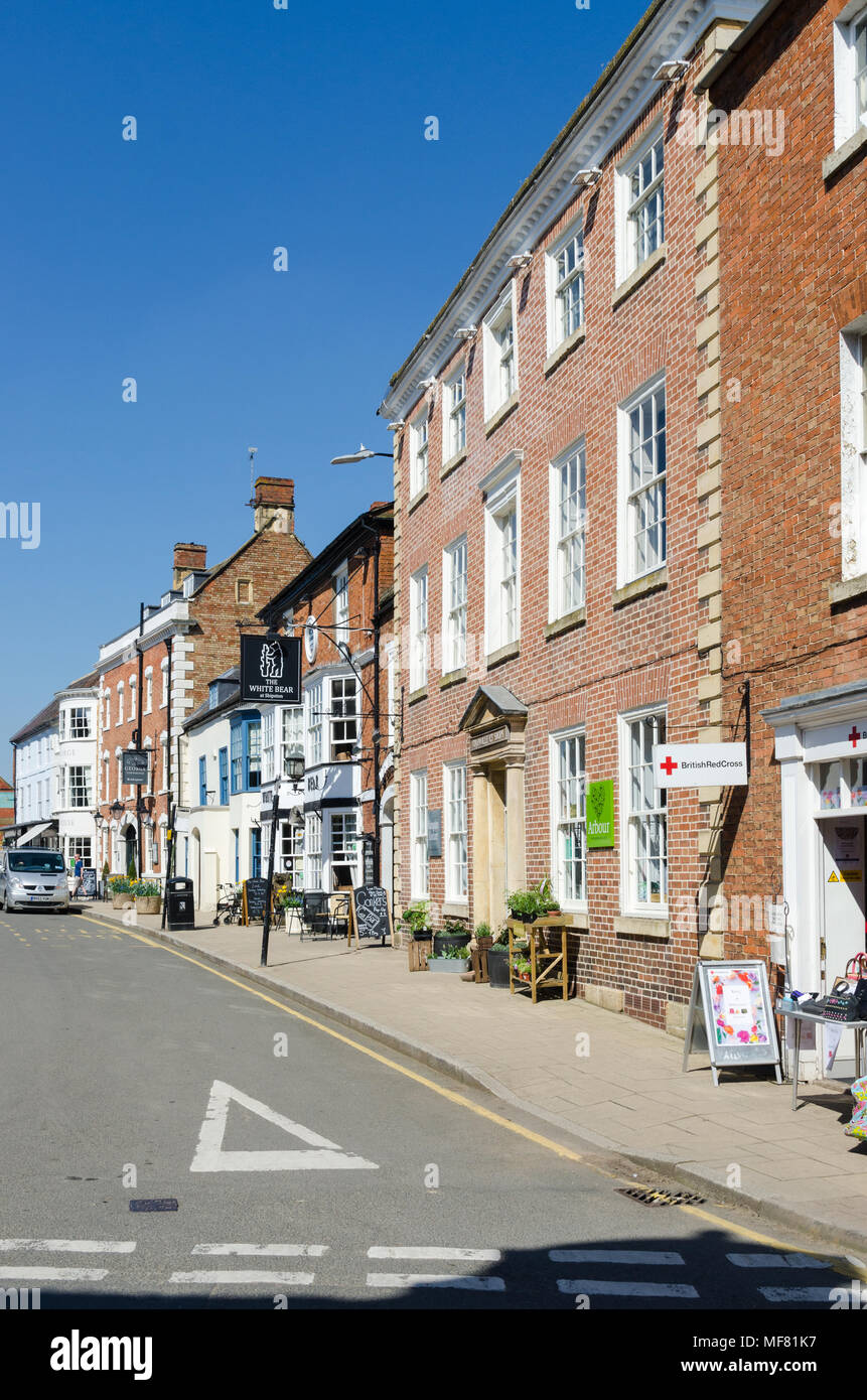 Shops and pubs in the High Street in the pretty market town of Shipston-on-Stour in Warwickshire,UK Stock Photo