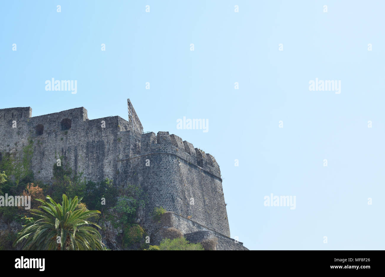 Medieval fortress above town hi-res stock photography and images - Alamy