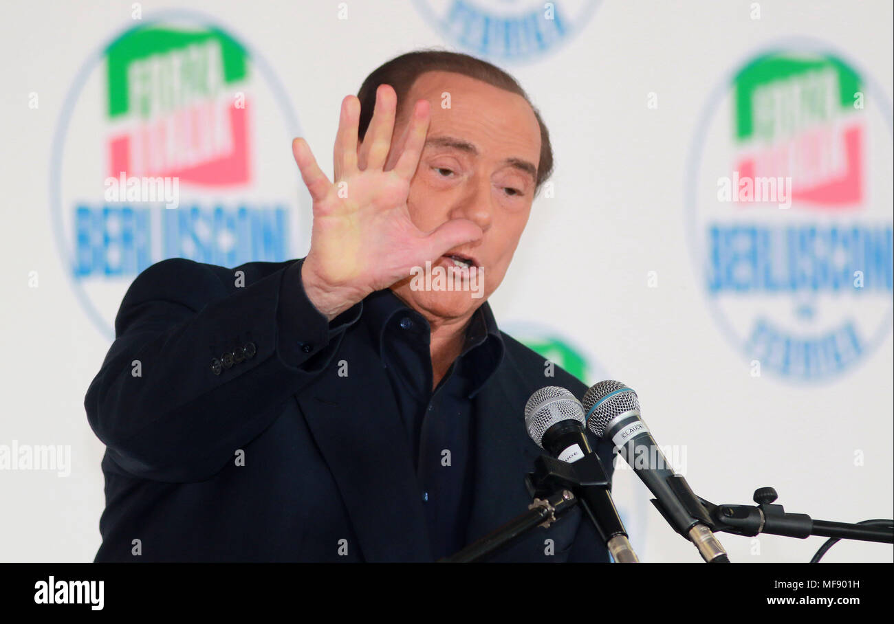 Pordenone, Italy. 24th April 2018. ITALY, Pordenone: Silvio Berlusconi, leader of the Forza Italia party, speaks on the stage during electoral campaign for the upcoming regional election in visit to Friuli Venezia Giulia Region on 24th April, 2018. Credit: Andrea Spinelli/Alamy Live News Stock Photo