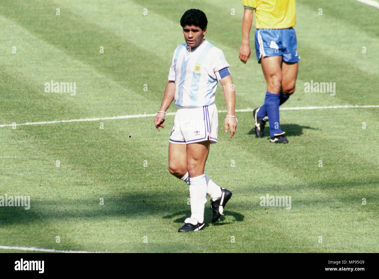 FIFA World Cup - Italia 1990 24.6.1990, Stadio Delle Alpi, Turin, Italy.  Round of 16 match Brazil v Argentina. Diego Armando Maradona - Argentina  Stock Photo - Alamy