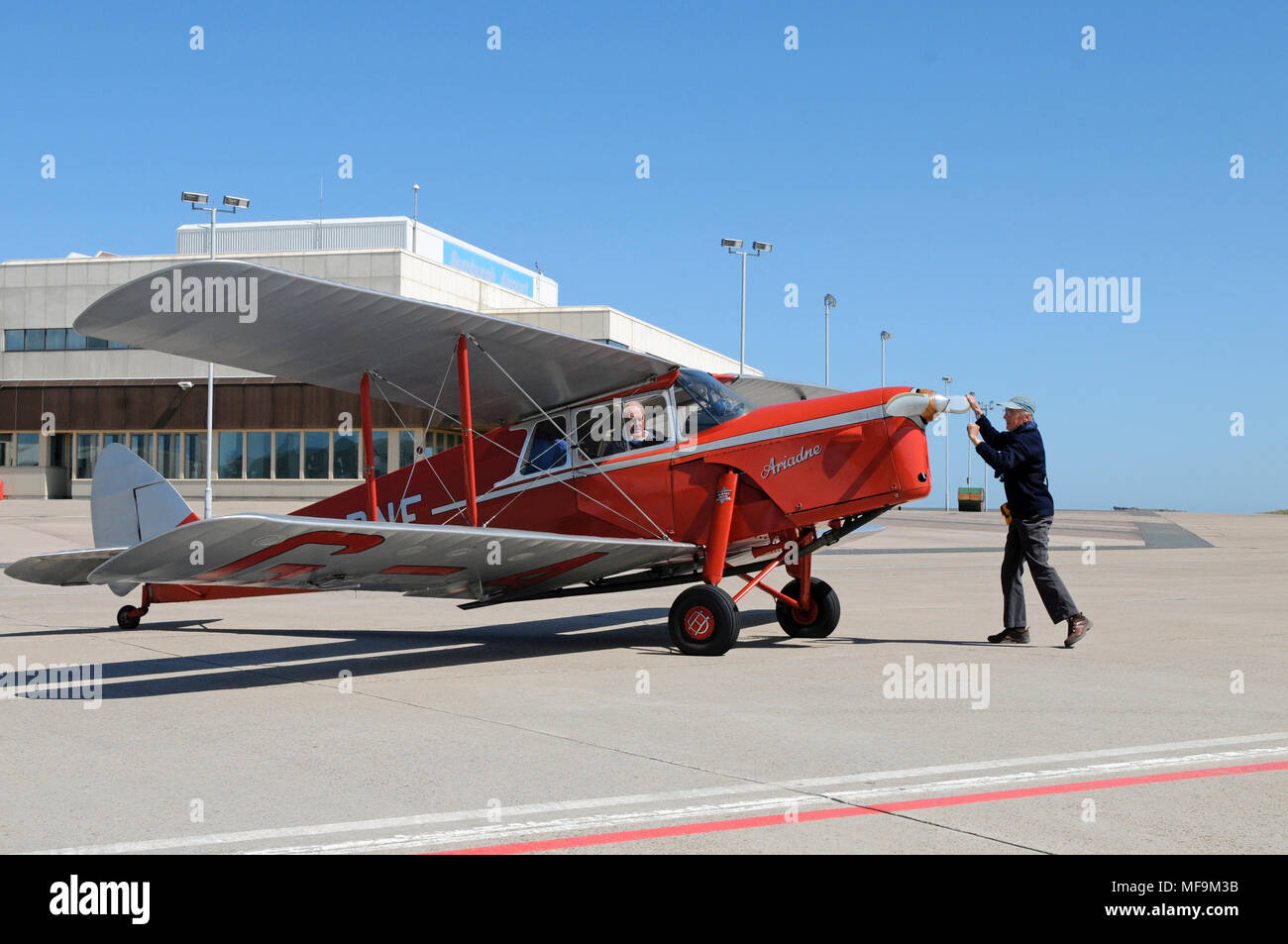 De havilland hornet moth hi-res stock photography and images - Alamy