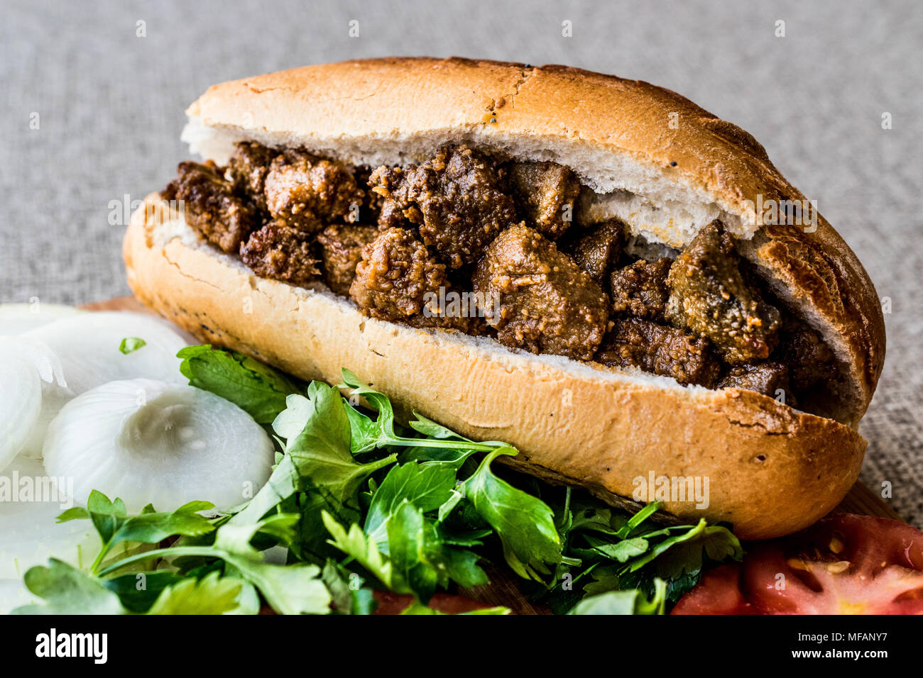 Albanian Liver Sandwich with tomatoes and onions / Arnavut Cigeri