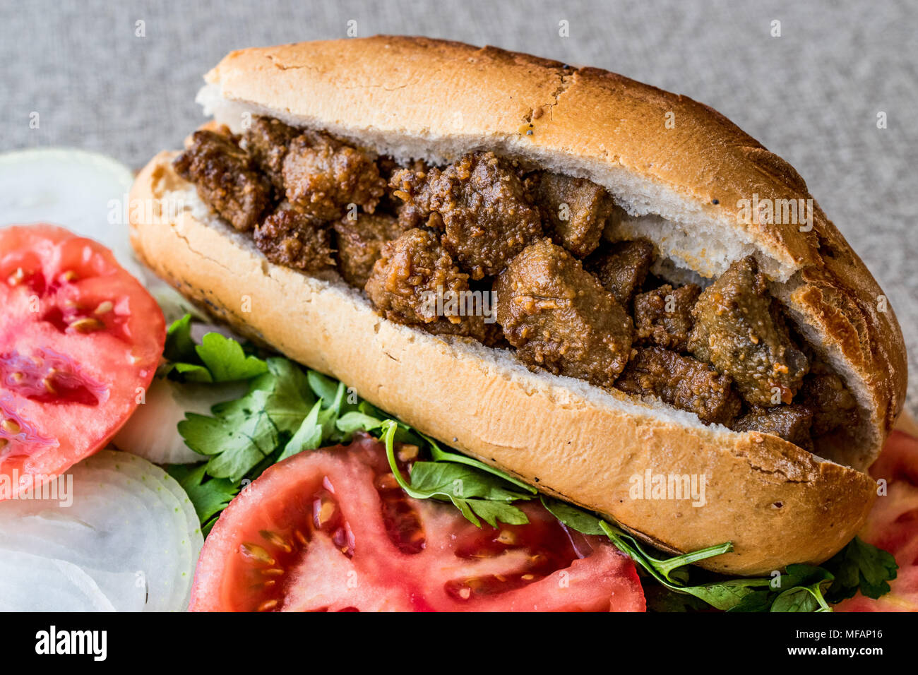 Albanian Liver Sandwich with tomatoes and onions / Arnavut Cigeri