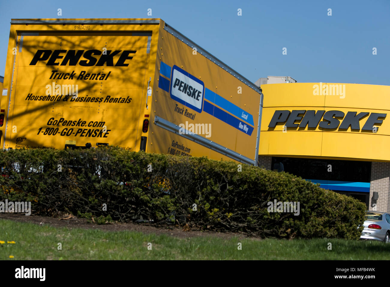 Penske Rental Truck High Resolution Stock Photography and Images Alamy