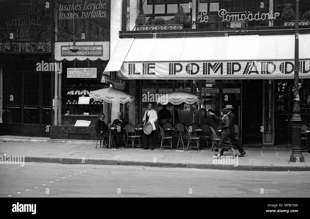 Paris France 1934 Le Pompadour cafe restaurant street scene Stock Photo