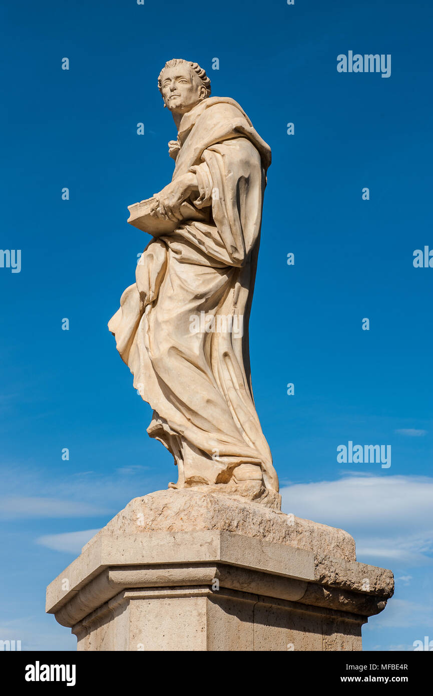 Statue on the Trinity bridge in Valencia, Spain Stock Photo Alamy