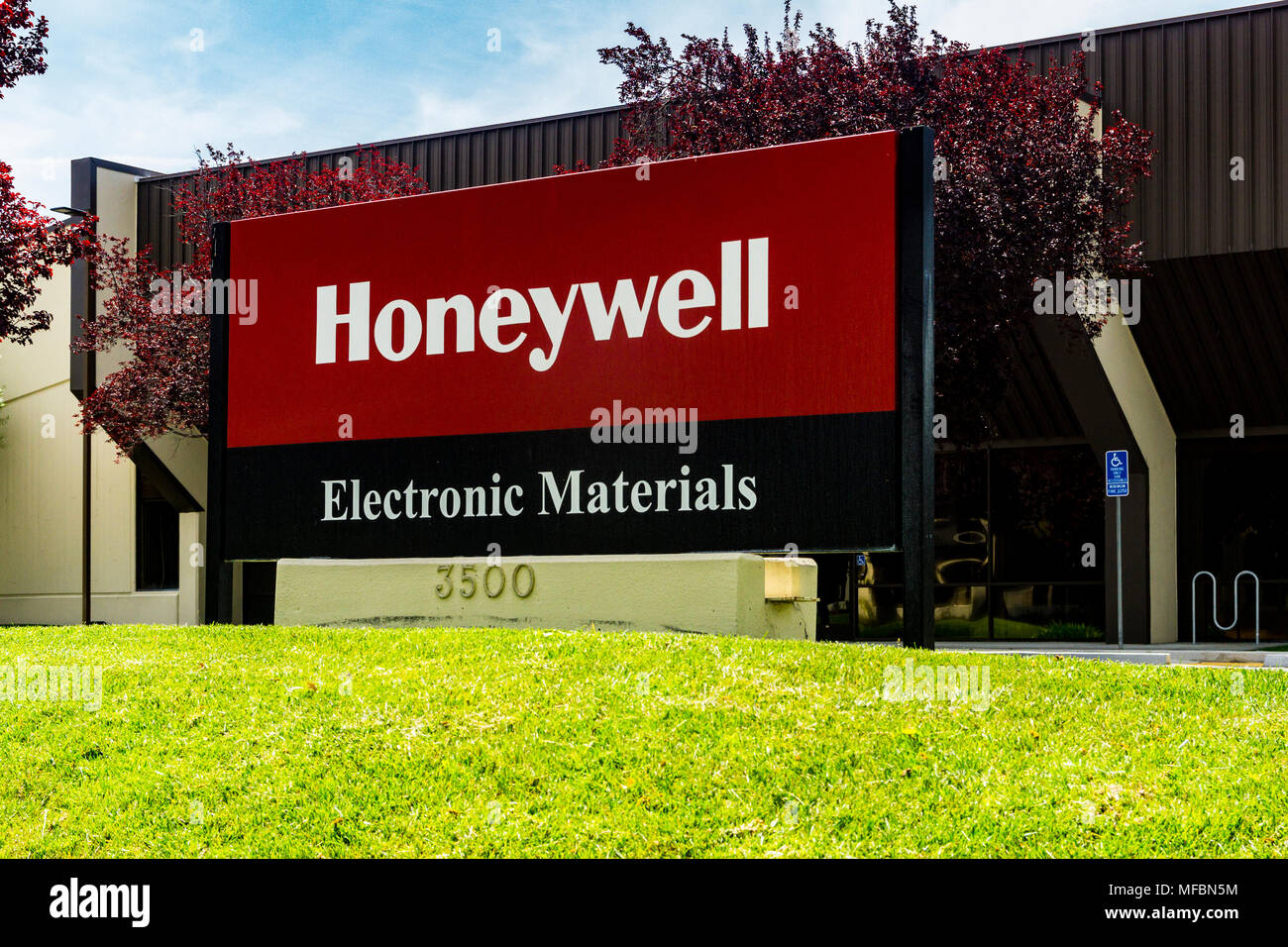 Honeywell Electronic Materials in the Silicon Valley of Northern California USA Stock Photo Alamy
