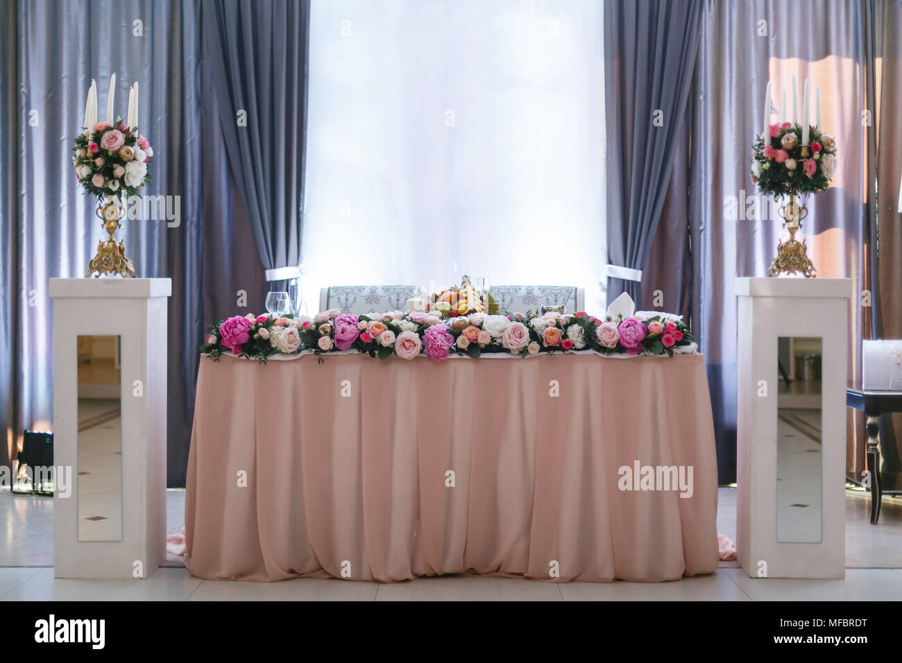 Luxury Wedding Reception In Restaurant Stylish Decor And Adorning