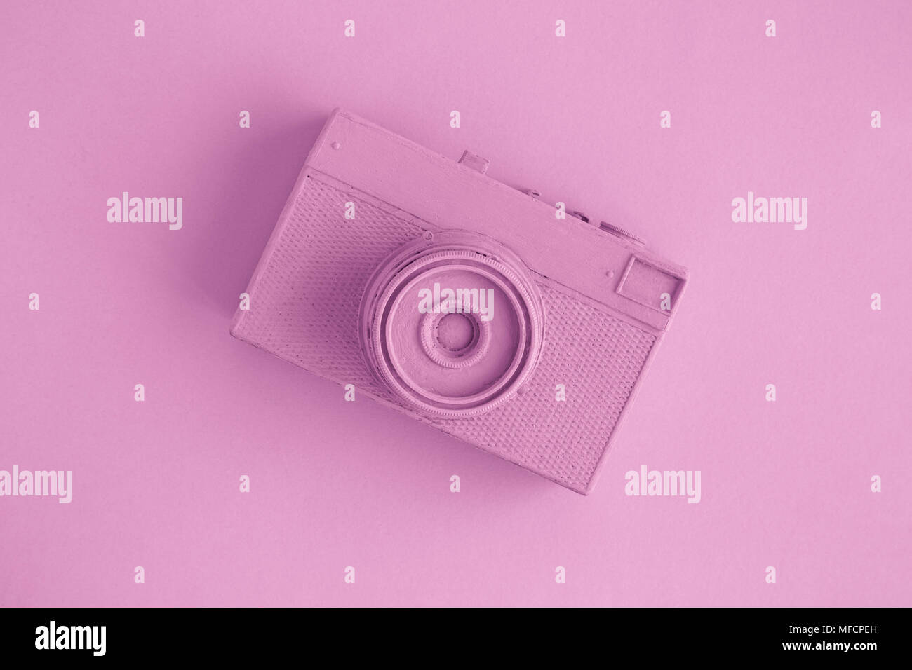 Retro vintage camera painted in pastel pink color minimal creative ...
