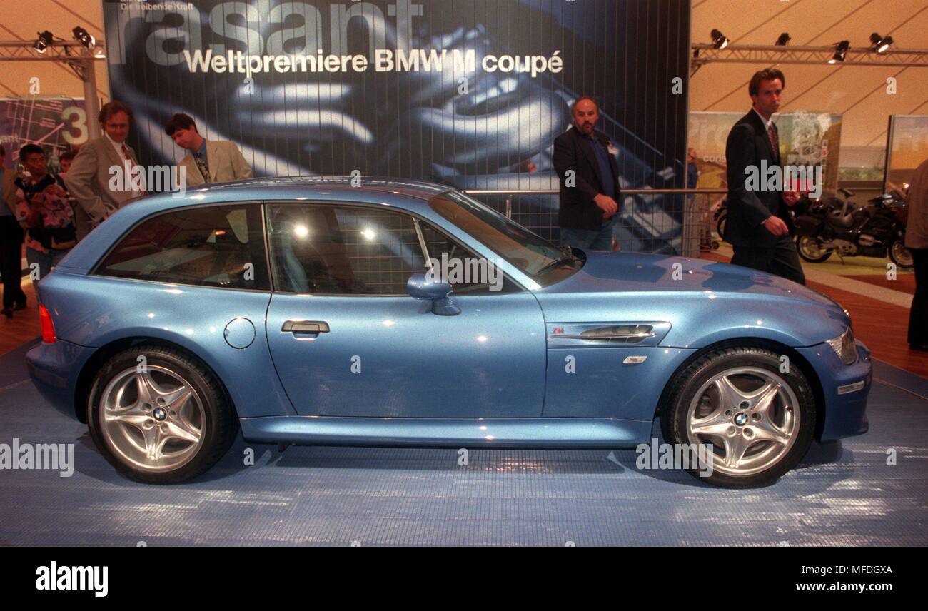 View of the new Coupe M of the Bayerische Motorenwerke (BMW) on 9.9.1997 during the 57th International Motor Show (IAA) in Frankfurt. The sports car is considered derivative of the M Roadster and has a 321 hp engine. | usage worldwide Stock Photo