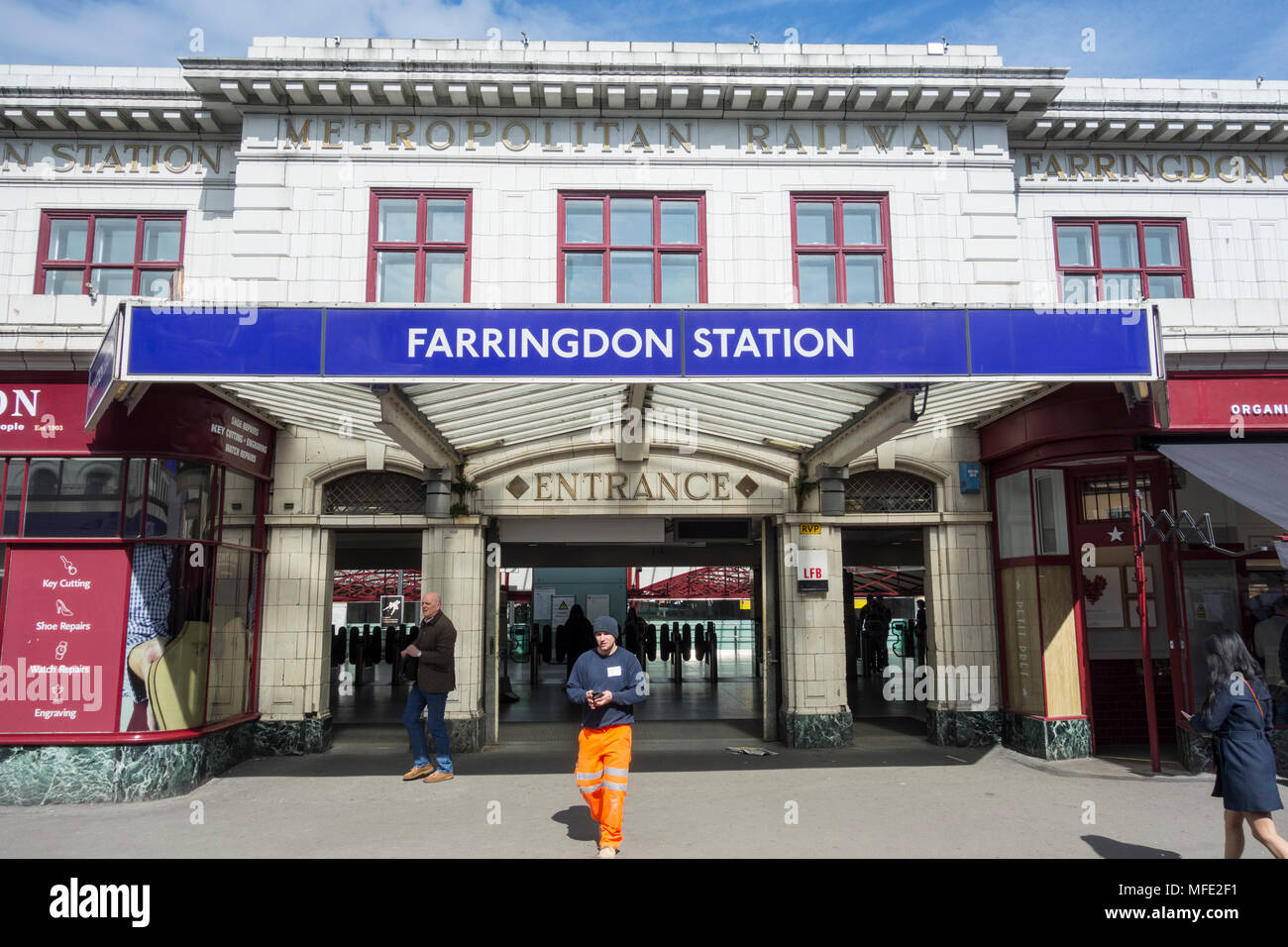 Farringdon station hires stock photography and images Alamy
