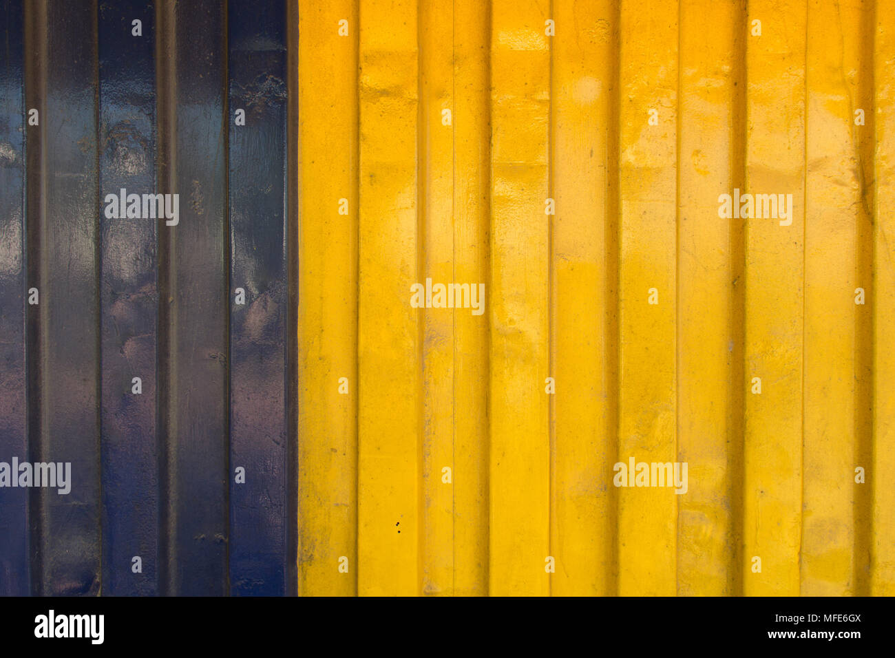 Yellow Cargo Ship Container Texture Stock Photo Alamy