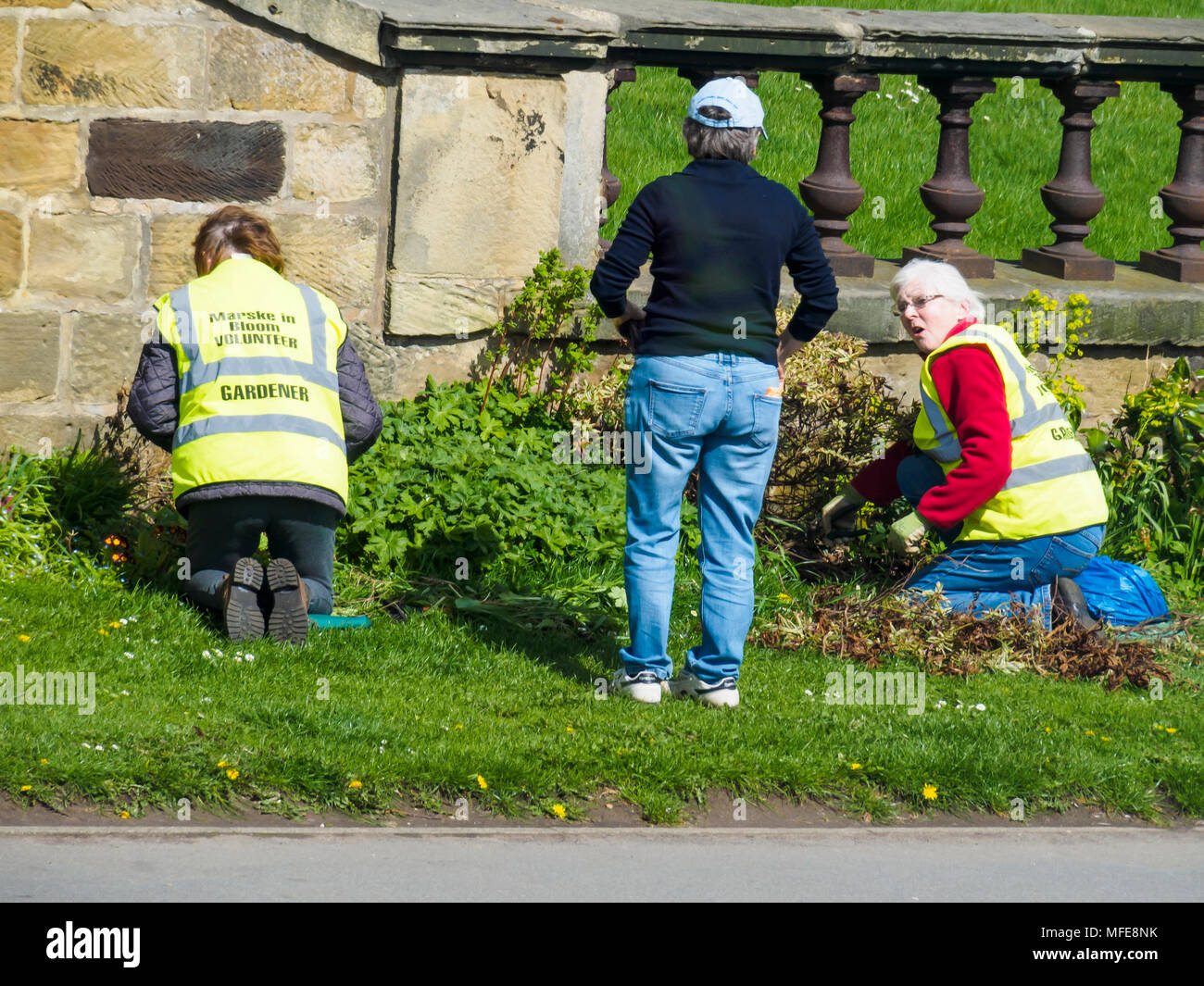 Communal work hi-res stock photography and images - Alamy