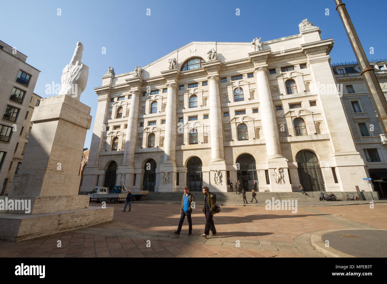 Borsa hotsell piazza affari