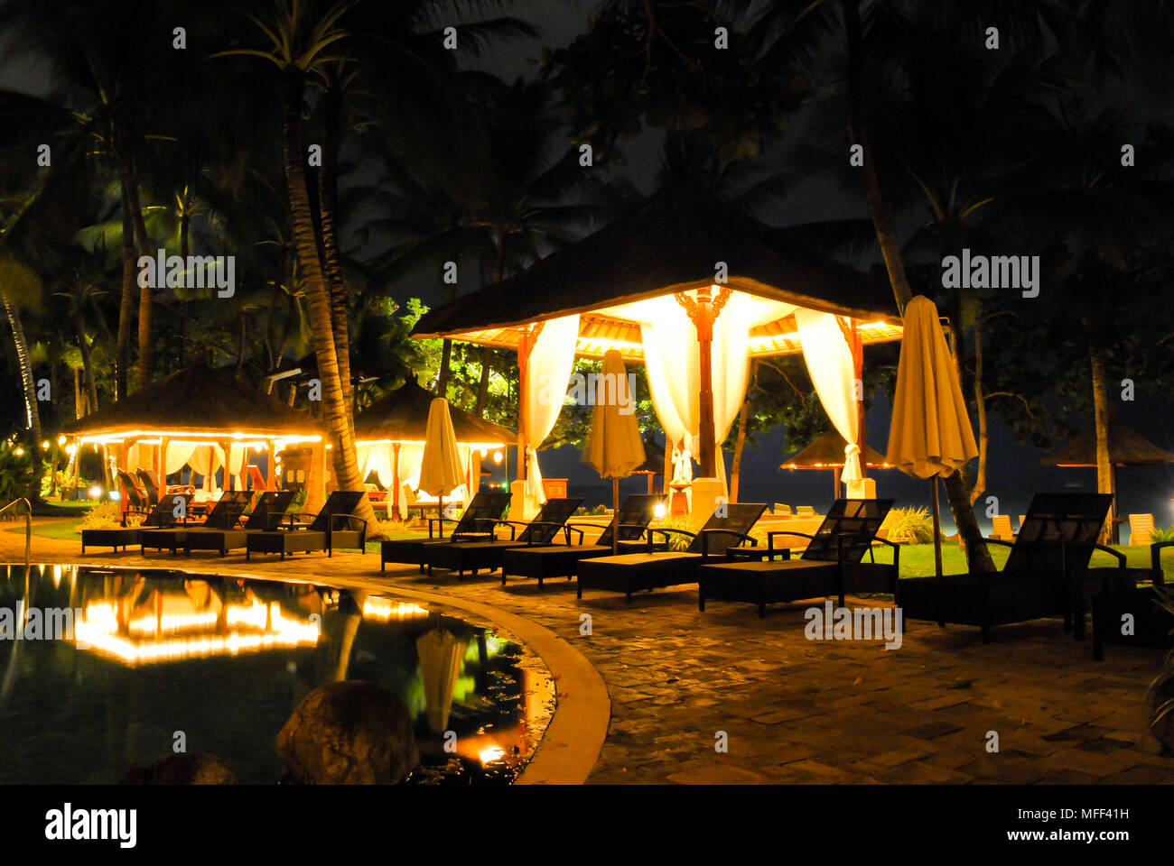 Traditional balinese hut on a swimming ppol Stock Photo - Alamy
