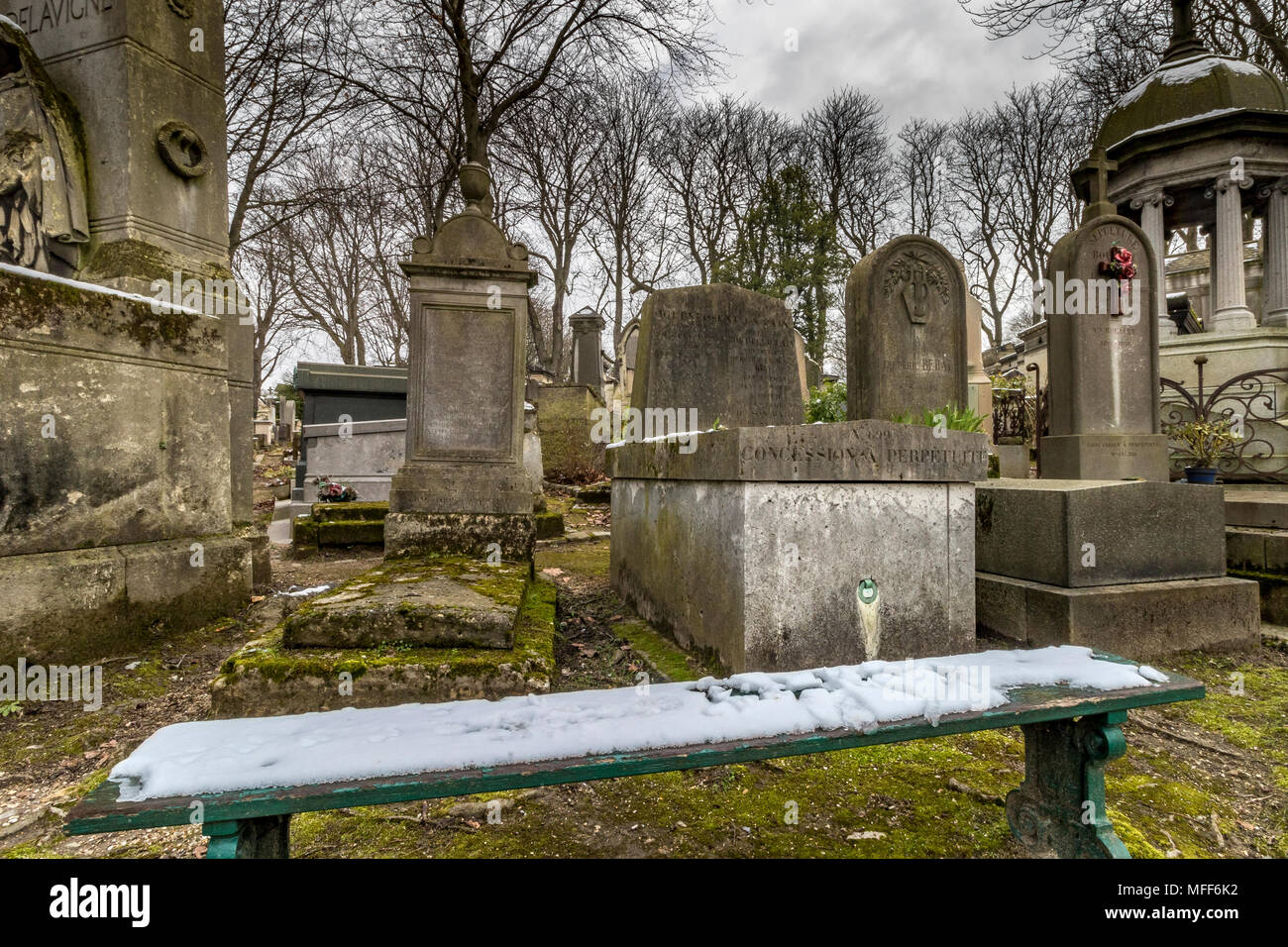 Père Lachaise cemetery, the largest and most visited cemetery  in Paris Stock Photo