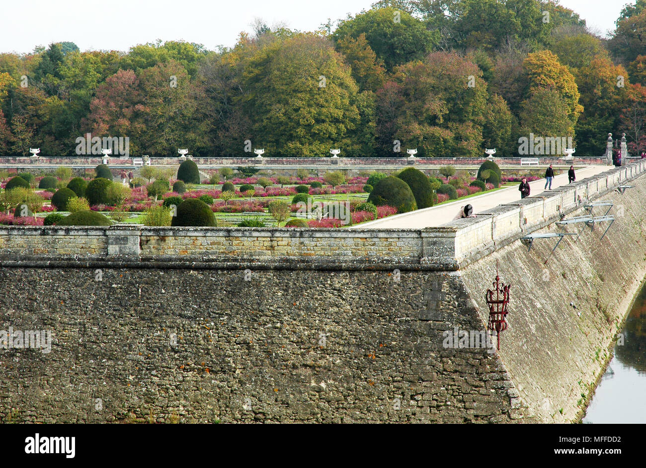 Formal Garden by the River Cher at the Chateau de Chenonceau. Stock Photo
