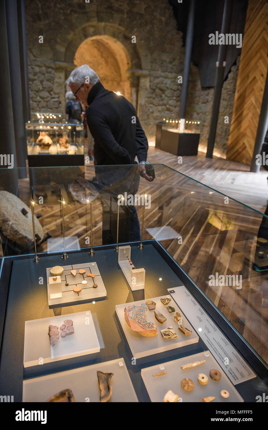 The Museum of Archaeological Finds sited in a historic romanesque chapel beside the Castelo Dos Mouros (Castle of the Moors), Sintra, Portugal Stock Photo