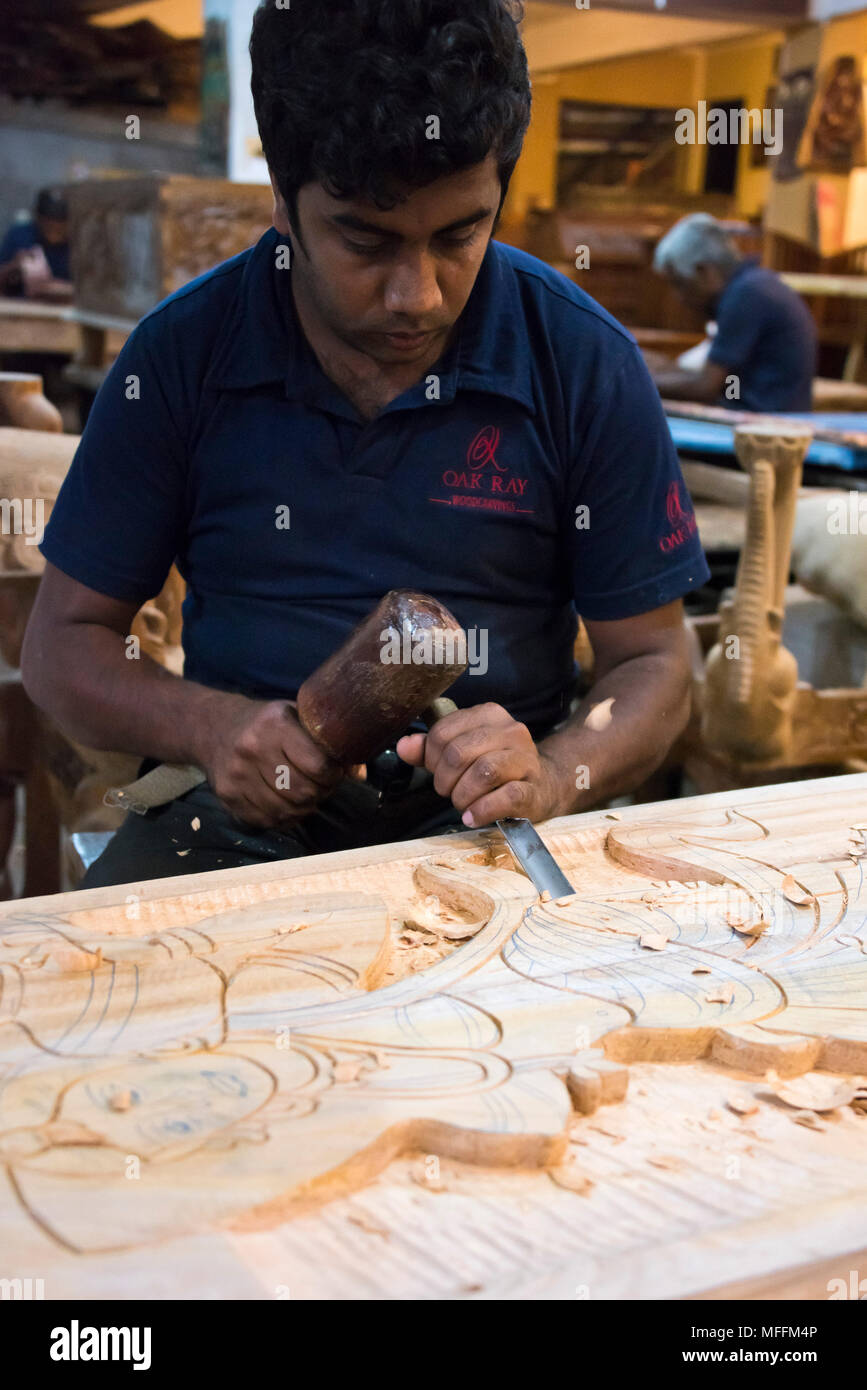 Sri lanka wood carving hires stock photography and images Alamy