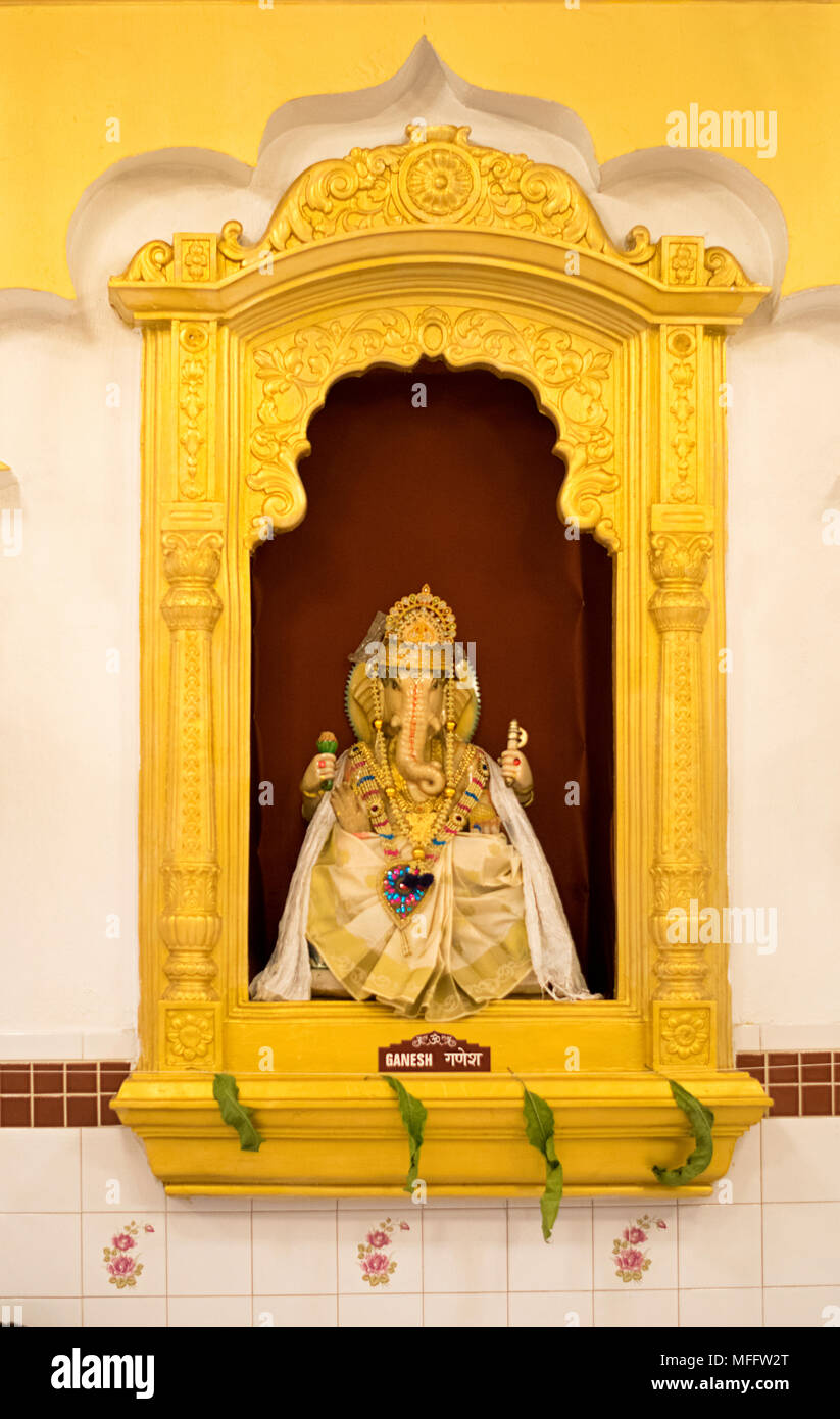Ganesh temple queens hires stock photography and images Alamy