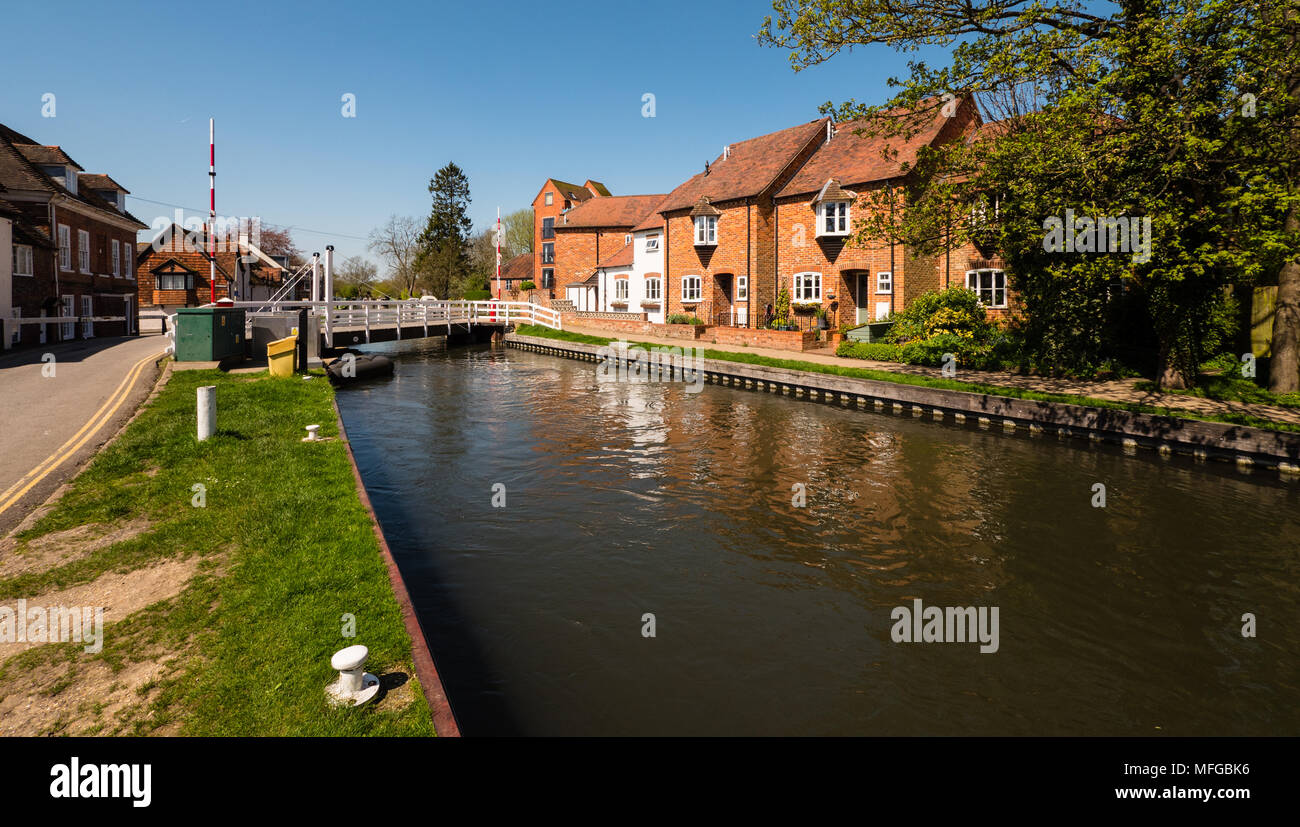 West Mills Swing Bridge No 62, Newbury, Berkshire, England, UK, GB. Stock Photo