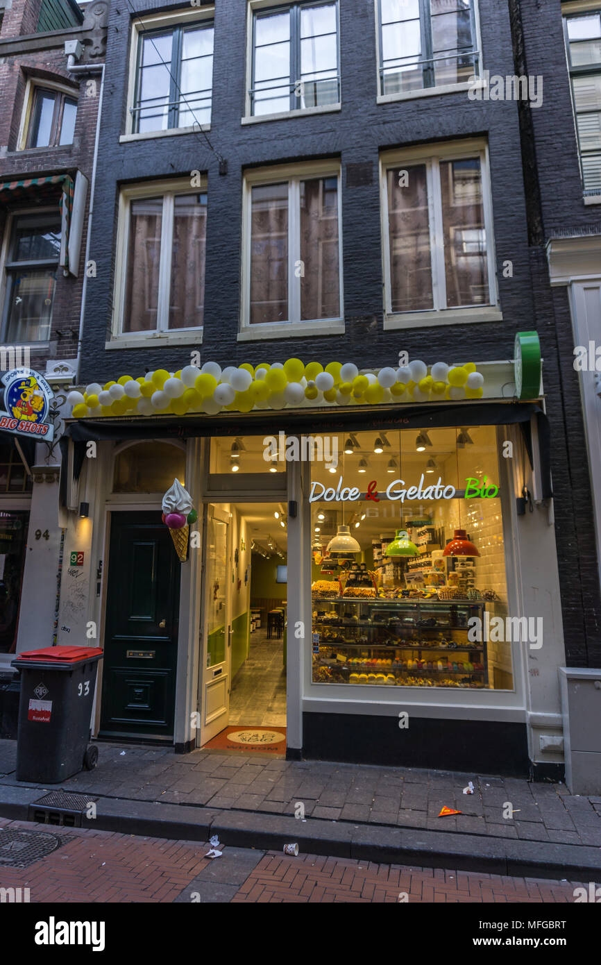 Dolce & Gelato Bio shop, Warmoesstraat, Amsterdam, Netherlands, Europe  Stock Photo - Alamy