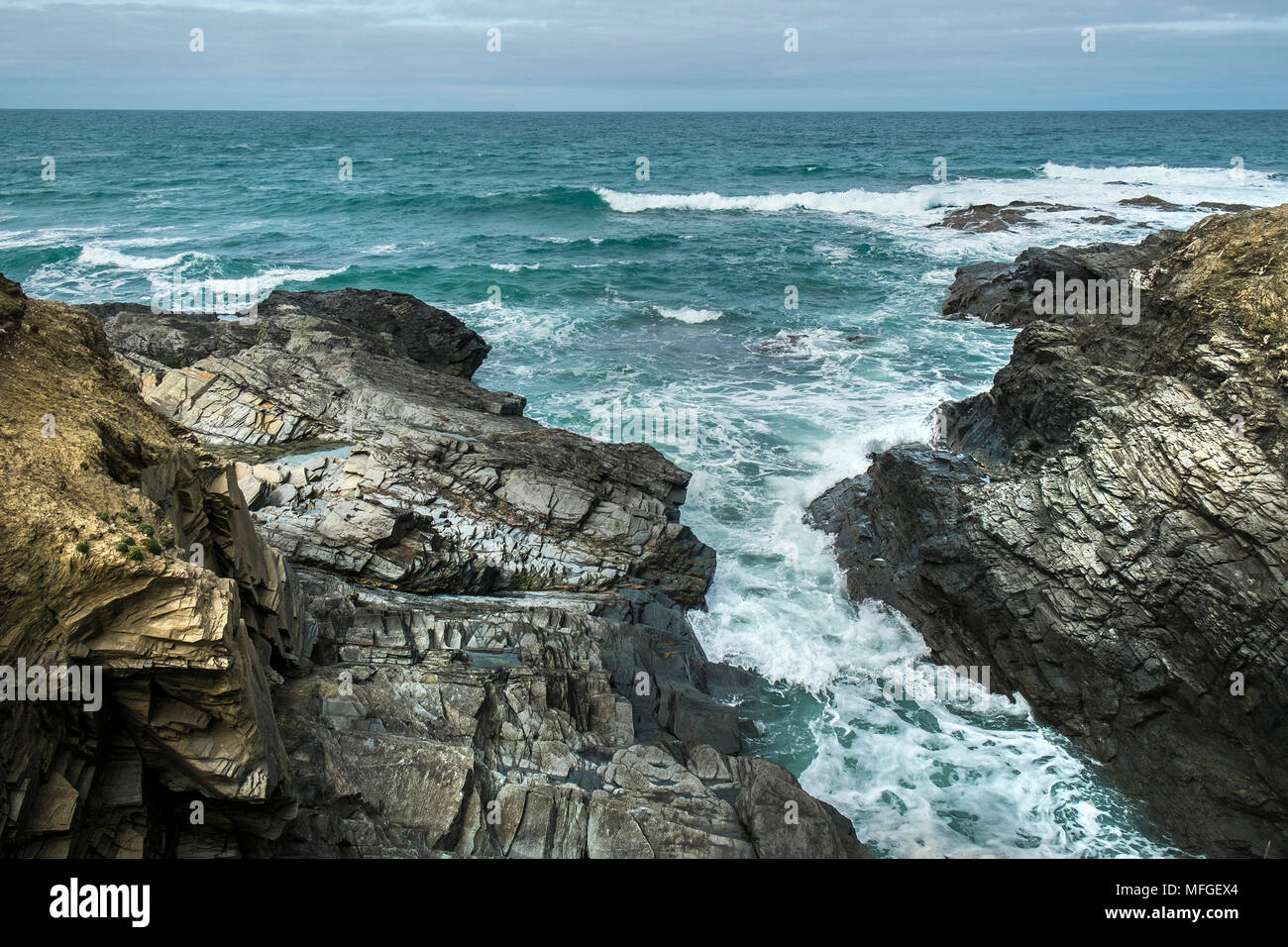 Shale rock on the North Cornwall coast Stock Photo Alamy