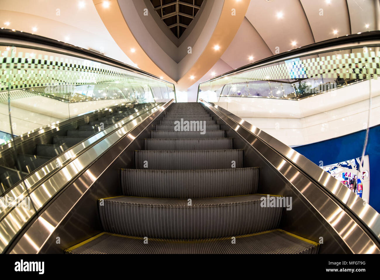 Flat escalator hires stock photography and images Alamy