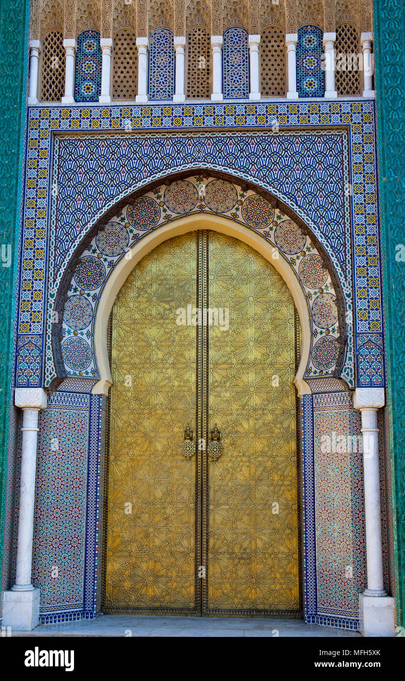 Gate to Royal Palace, Fez, Morocco Stock Photo - Alamy