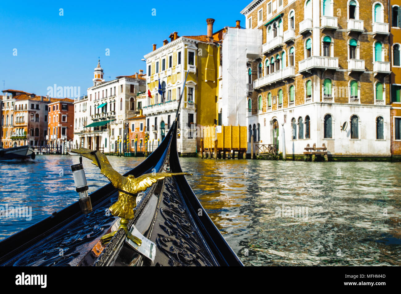 Gondola swim hi-res stock photography and images - Alamy