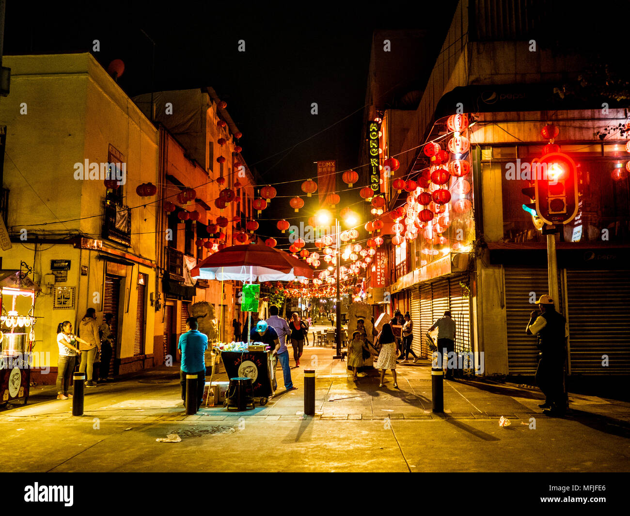 Mexico city street vendors hi-res stock photography and images - Alamy