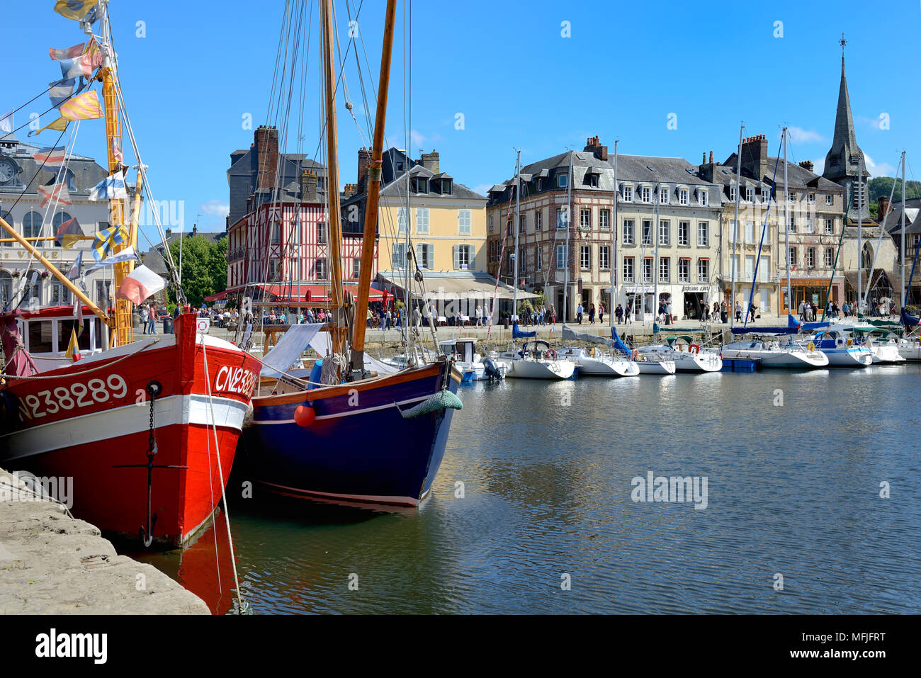 The Vieux Bassin (Old Harbour) and St. Catherine's Quay, Honfleur, Calvados, Basse Normandie (Normandy), France, Europe Stock Photo