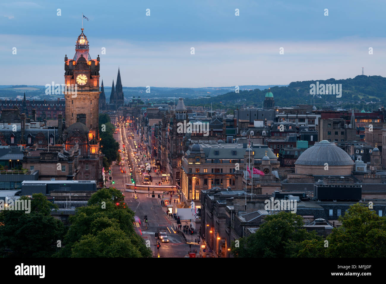 Edinburgh night photography hi-res stock photography and images - Alamy