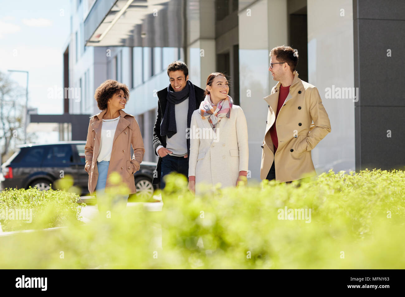 Woman man town talking street hi-res stock photography and images - Alamy