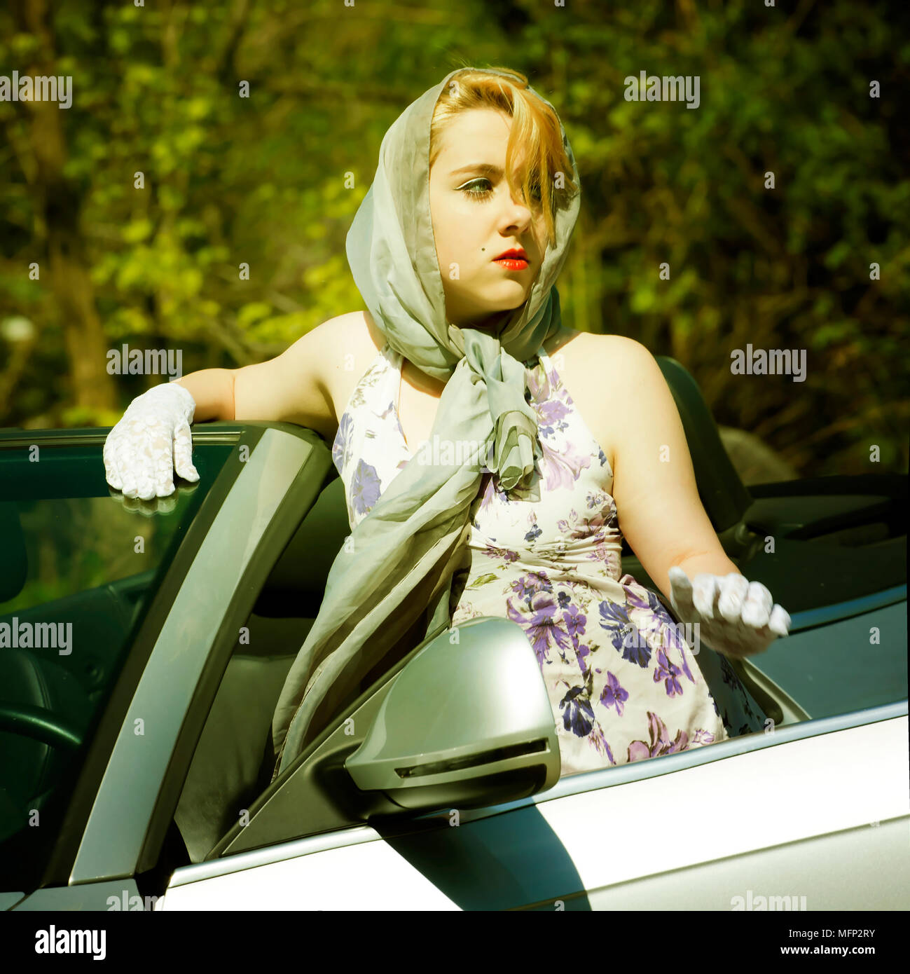 Head Scarf For Convertible Cars 2025