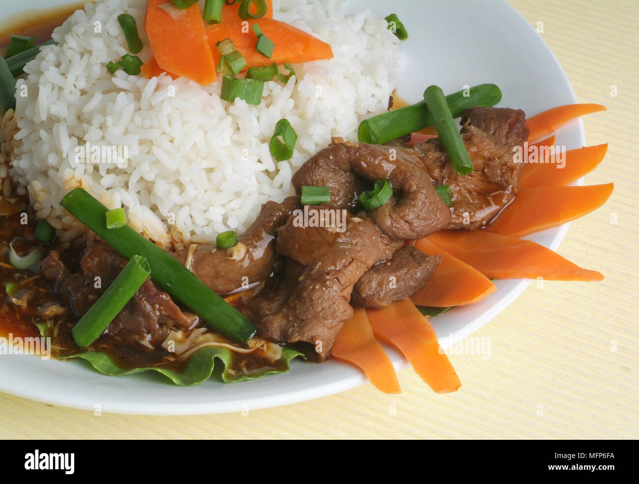 beef stir-fry with vegetable and rice asia food Stock Photo - Alamy