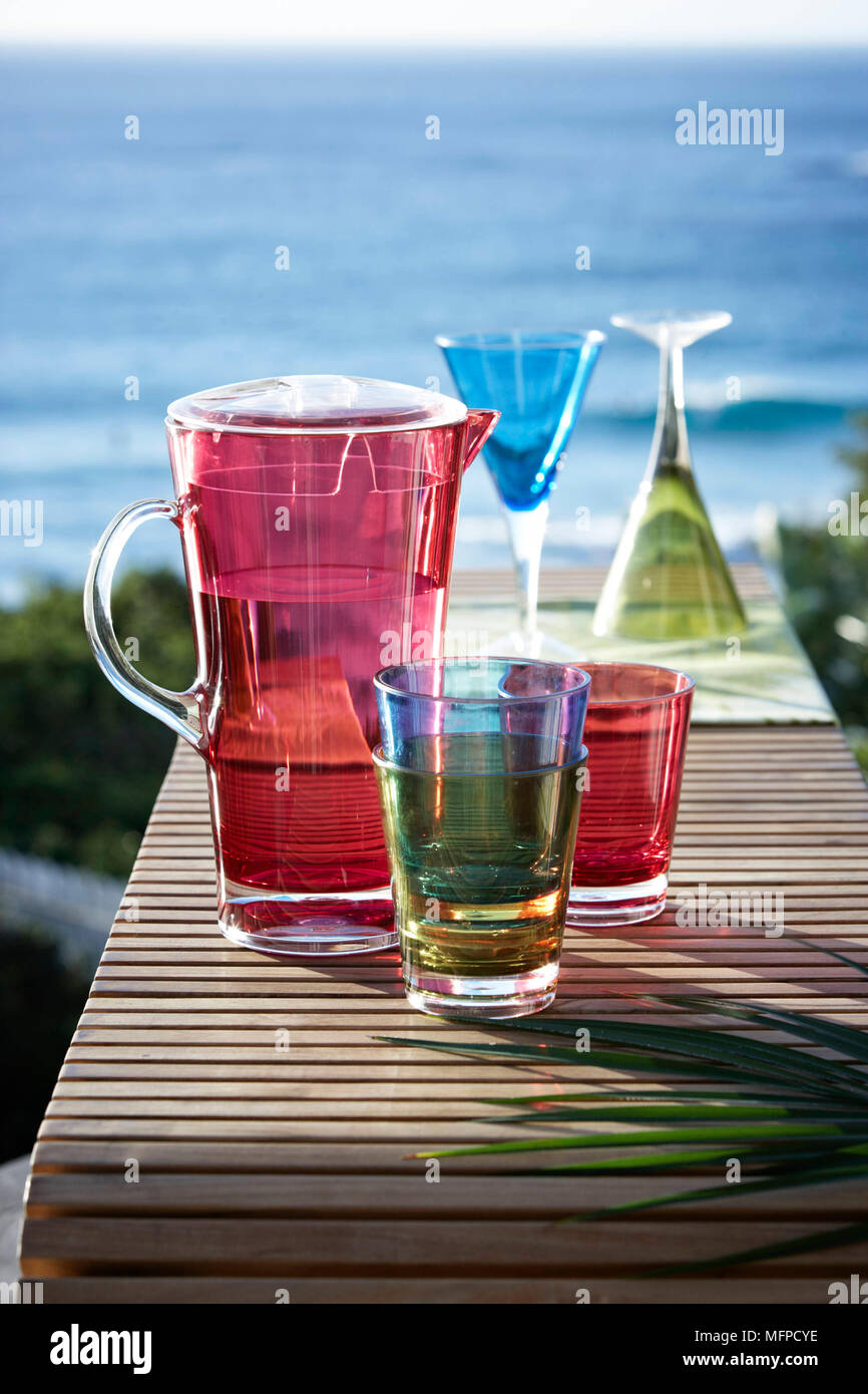 Coloured drinking glasses hi-res stock photography and images - Alamy